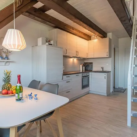 Cozy In Friedrichskoog-spitze Daire *