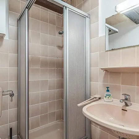 Cozy In Friedrichskoog-spitze Daire *